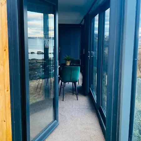 Luxury Beach Front Rooms- Pma Kirkcaldy Exterior photo