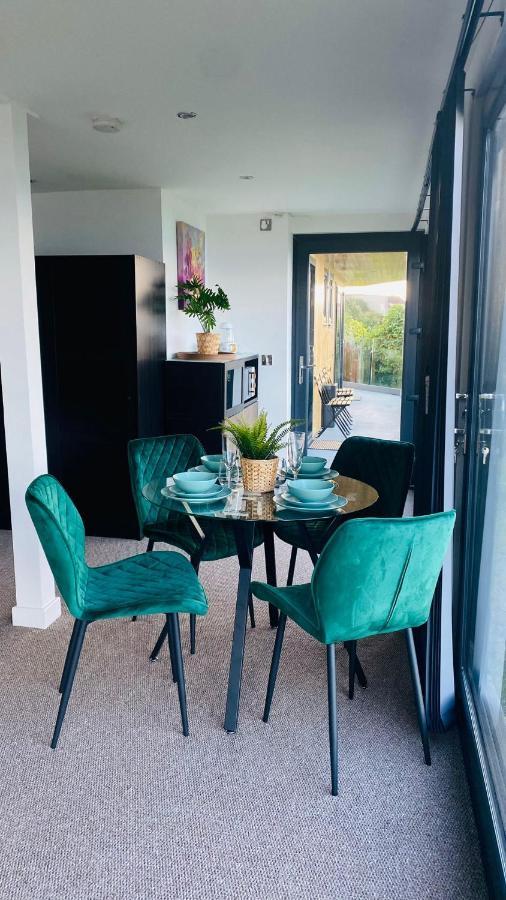 Luxury Front Rooms- Pma Kirkcaldy