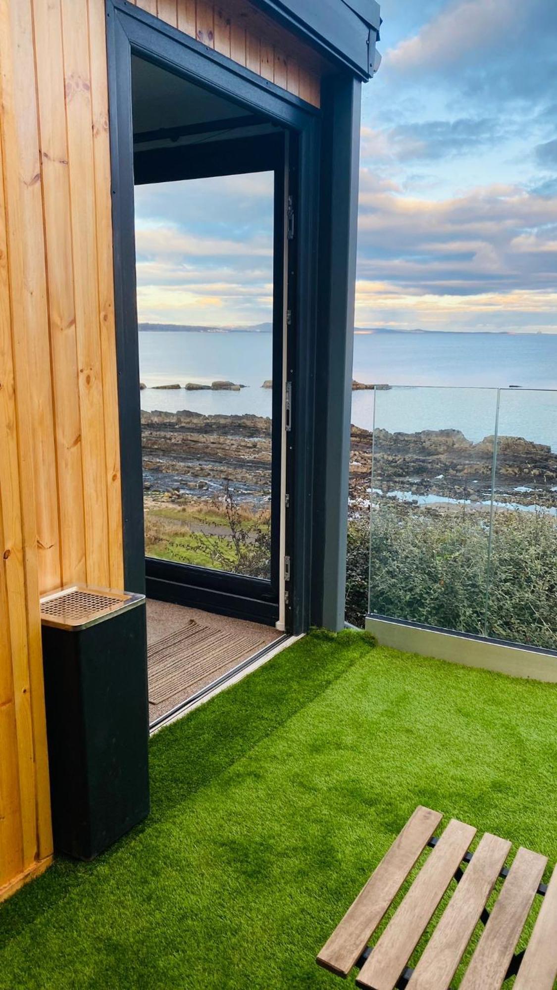 Luxury Front Rooms- Pma Kirkcaldy