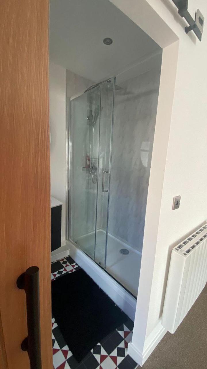 Luxury Front Rooms- Pma Kirkcaldy
