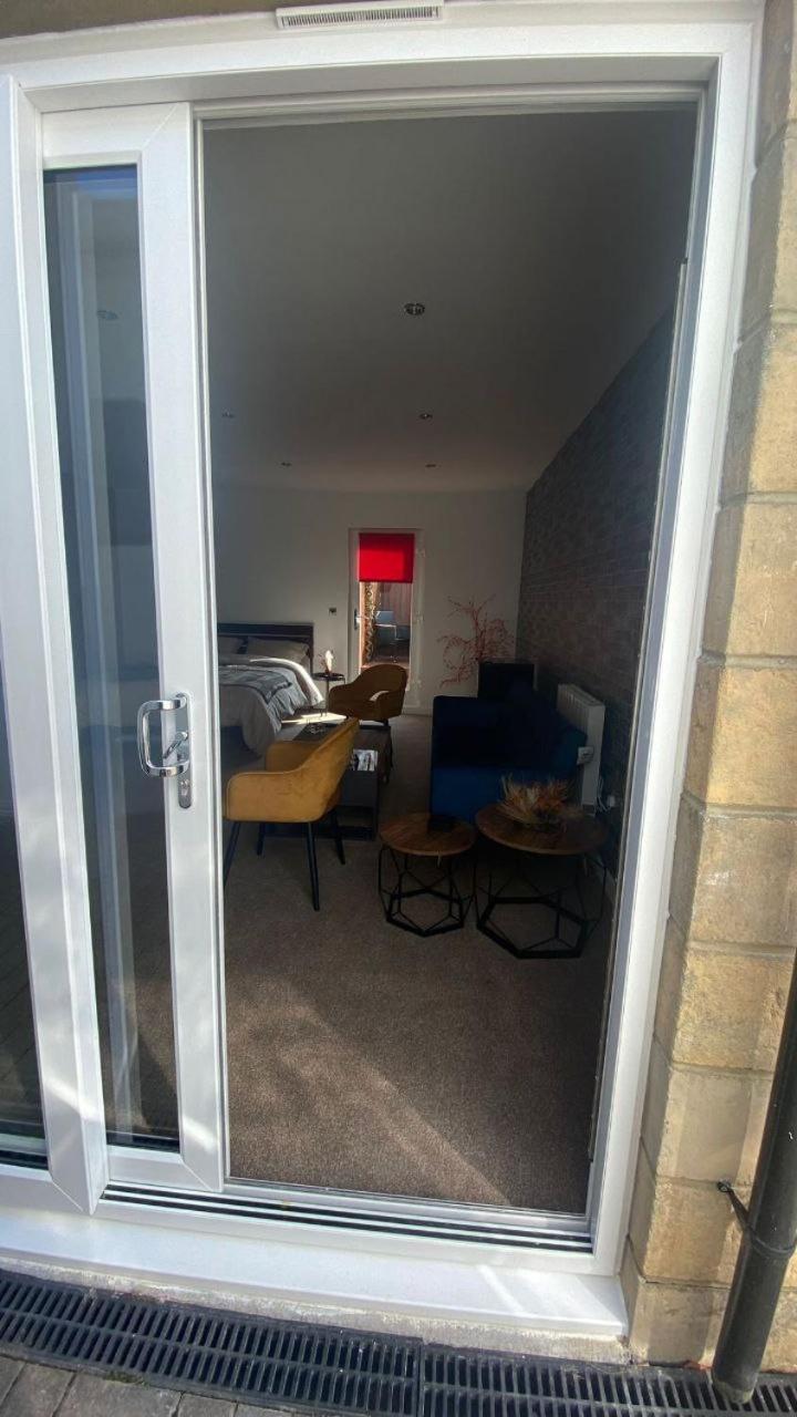 Luxury Front Rooms- Pma * Kirkcaldy